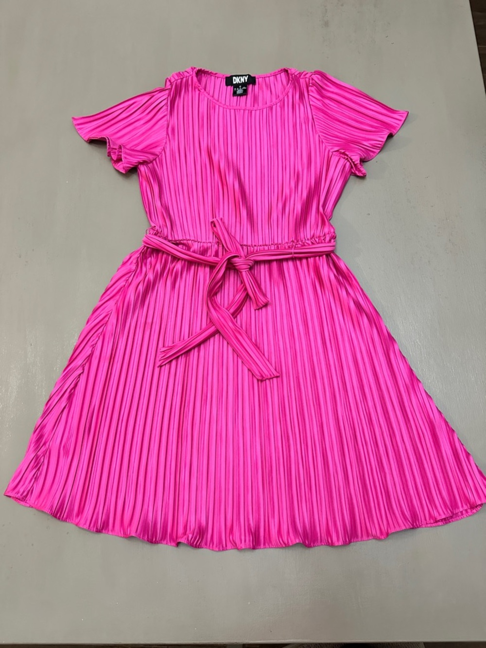 DKNY Pink Pleated Fit & Flare Dress Size 8 Short Sleeve Flutter Sleeve Belted